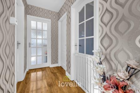 4 bedroom Semi-detached bungalow for sale in Caistor Road, Laceby, DN37