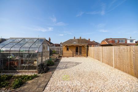 3 bedroom Semi-detached bungalow for sale in Eastbourne Way, Scartho, Grimsby, DN33