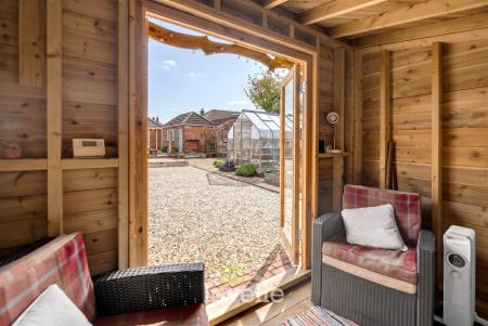 3 bedroom Semi-detached bungalow for sale in Eastbourne Way, Scartho, Grimsby, DN33