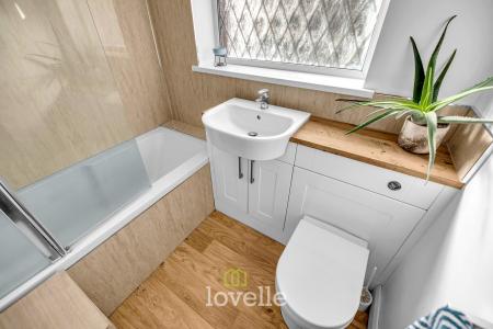 3 bedroom Semi-detached bungalow for sale in Eastbourne Way, Scartho, Grimsby, DN33