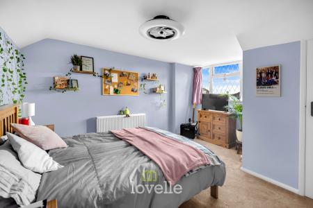 3 bedroom Semi-detached bungalow for sale in Eastbourne Way, Scartho, Grimsby, DN33