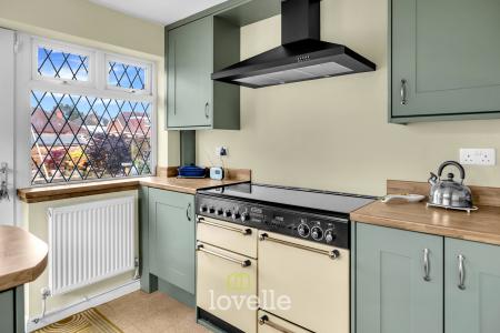 3 bedroom Semi-detached bungalow for sale in Eastbourne Way, Scartho, Grimsby, DN33