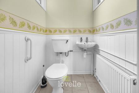 3 bedroom Terraced House for sale in Binbrook Way, Willows, Grimsby, DN37