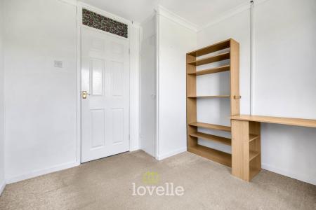 3 bedroom Terraced House for sale in Binbrook Way, Willows, Grimsby, DN37