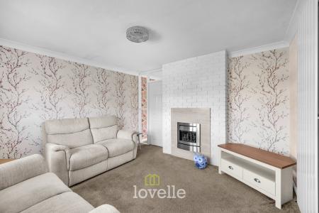 3 bedroom Terraced House for sale in Binbrook Way, Willows, Grimsby, DN37