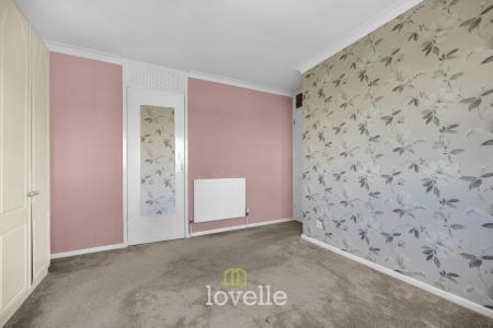 3 bedroom Terraced House for sale in Binbrook Way, Willows, Grimsby, DN37