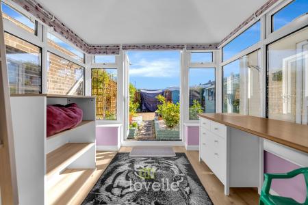 3 bedroom Terraced House for sale in Binbrook Way, Willows, Grimsby, DN37