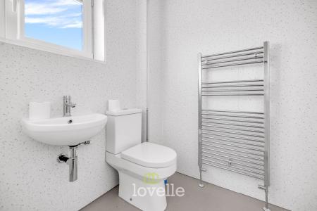 3 bedroom Terraced House for sale in Binbrook Way, Willows, Grimsby, DN37