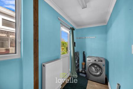 3 bedroom Terraced House for sale in Binbrook Way, Willows, Grimsby, DN37