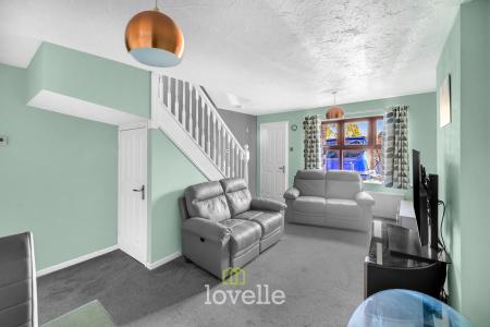 2 bedroom Semi-detached house for sale in Foxglove Gardens, Grimsby, DN34