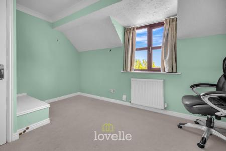 2 bedroom Semi-detached house for sale in Foxglove Gardens, Grimsby, DN34