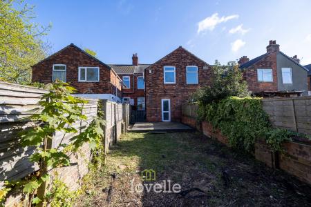 3 bedroom Terraced House for sale in Torrington Street, Grimsby, DN32