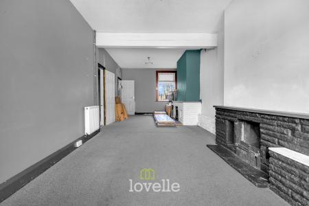 3 bedroom Terraced House for sale in Torrington Street, Grimsby, DN32