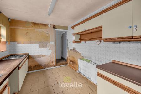 3 bedroom Terraced House for sale in Torrington Street, Grimsby, DN32