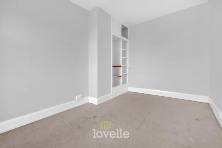 3 bedroom Terraced House for sale in Torrington Street, Grimsby, DN32