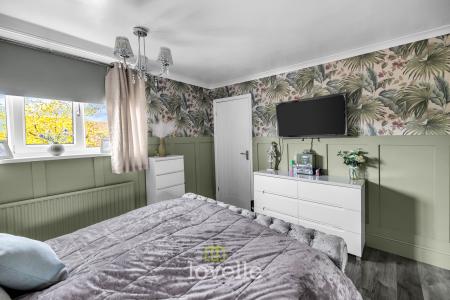4 bedroom Detached house for sale in Chadwell Springs, Waltham, DN37