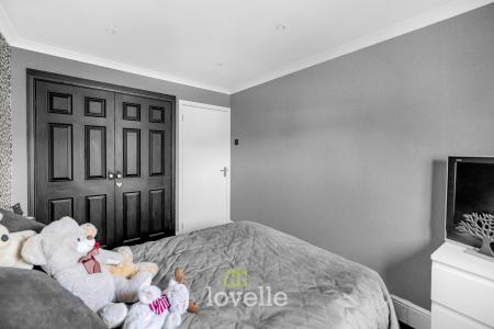 4 bedroom Detached house for sale in Chadwell Springs, Waltham, DN37