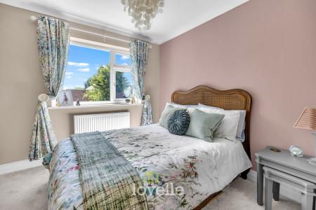3 bedroom Detached house for sale in The Cresta, Grimsby, DN34