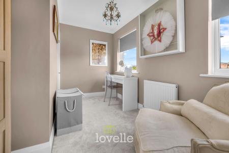 3 bedroom Detached house for sale in The Cresta, Grimsby, DN34