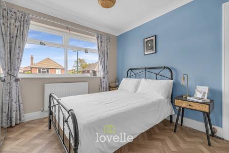 3 bedroom Detached house for sale in The Cresta, Grimsby, DN34