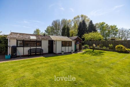 3 bedroom Detached house for sale in The Cresta, Grimsby, DN34