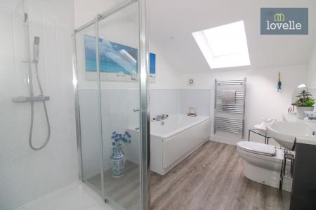 4 bedroom Detached house for sale in Middlesykes Lane, Grimoldby, LN11