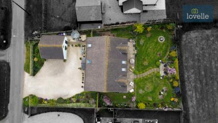 4 bedroom Detached house for sale in Middlesykes Lane, Grimoldby, LN11