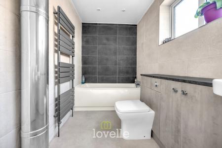 5 bedroom Detached house for sale in Woodrow Park, Scartho, Grimsby, DN33