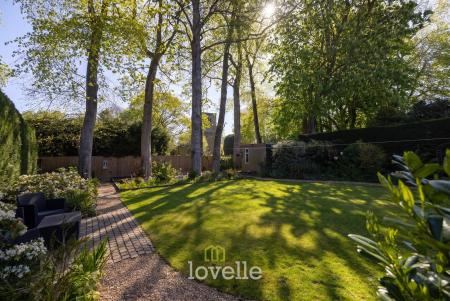 5 bedroom Detached house for sale in Woodrow Park, Scartho, Grimsby, DN33