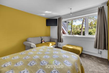 5 bedroom Detached house for sale in Woodrow Park, Scartho, Grimsby, DN33