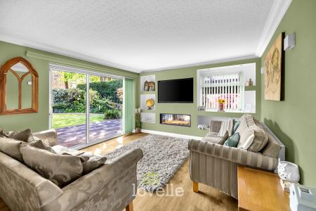 5 bedroom Detached house for sale in Woodrow Park, Scartho, Grimsby, DN33