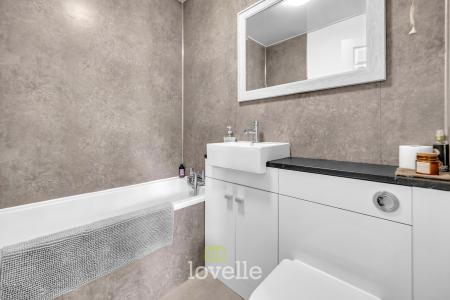 5 bedroom Detached house for sale in Woodrow Park, Scartho, Grimsby, DN33