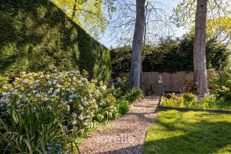 5 bedroom Detached house for sale in Woodrow Park, Scartho, Grimsby, DN33