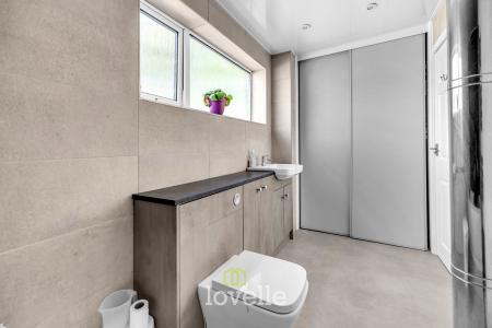 5 bedroom Detached house for sale in Woodrow Park, Scartho, Grimsby, DN33