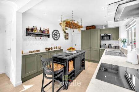 5 bedroom Detached house for sale in Woodrow Park, Scartho, Grimsby, DN33