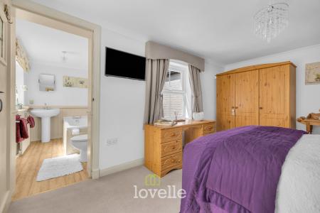 2 bedroom Cottage for sale in Cottagers Plot, Laceby, DN37