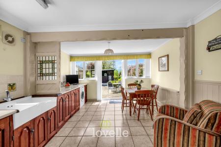 2 bedroom Cottage for sale in Cottagers Plot, Laceby, DN37