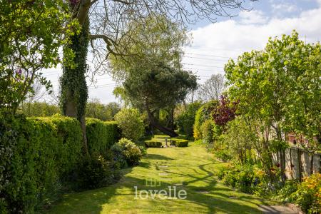2 bedroom Cottage for sale in Cottagers Plot, Laceby, DN37