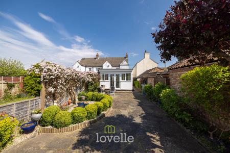 2 bedroom Cottage for sale in Cottagers Plot, Laceby, DN37