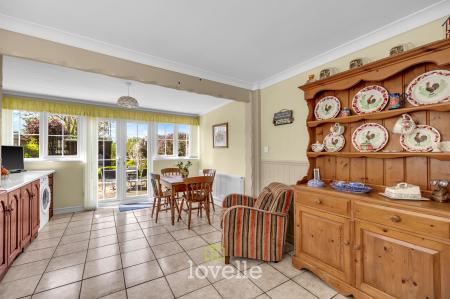 2 bedroom Cottage for sale in Cottagers Plot, Laceby, DN37