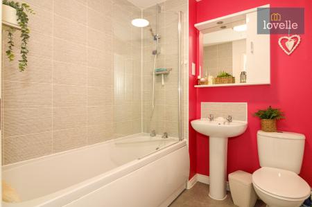 2 bedroom Semi-detached house for sale in Petrel Drive, Louth, LN11