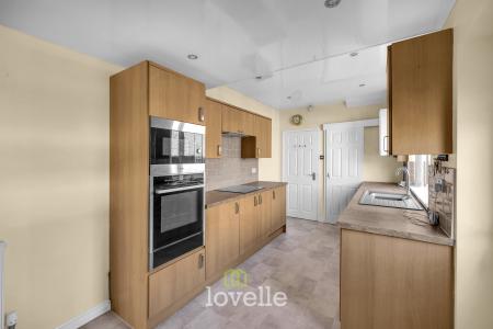 3 bedroom Detached house for sale in Eastwood Avenue, Grimsby, DN34