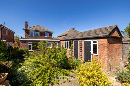 3 bedroom Detached house for sale in Eastwood Avenue, Grimsby, DN34