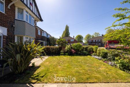 3 bedroom Detached house for sale in Eastwood Avenue, Grimsby, DN34