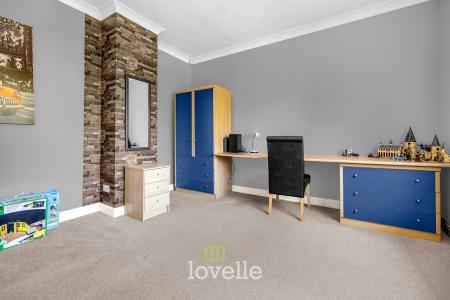 4 bedroom Detached house for sale in Louth Road, Scartho, Grimsby, DN33