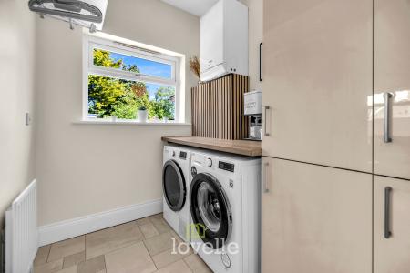4 bedroom Detached house for sale in Louth Road, Scartho, Grimsby, DN33