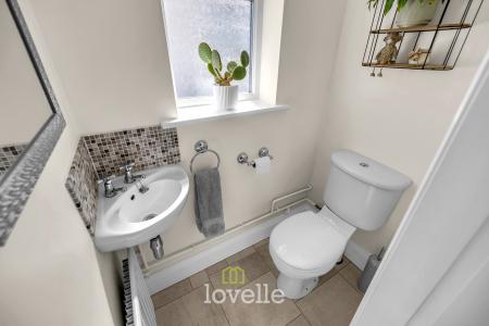 4 bedroom Detached house for sale in Louth Road, Scartho, Grimsby, DN33
