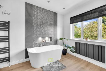 4 bedroom Detached house for sale in Louth Road, Scartho, Grimsby, DN33