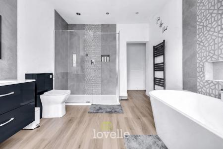 4 bedroom Detached house for sale in Louth Road, Scartho, Grimsby, DN33