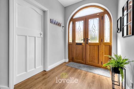 4 bedroom Detached house for sale in Louth Road, Scartho, Grimsby, DN33